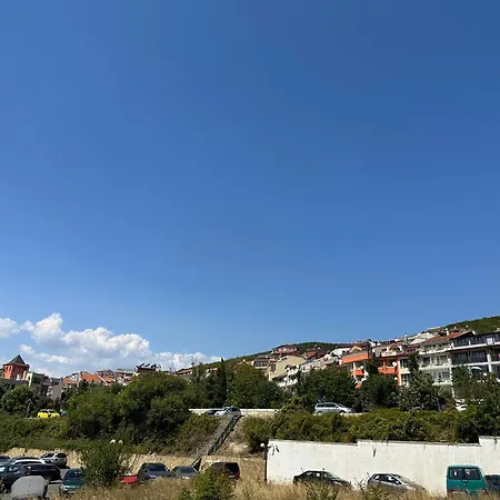 アパート Complex Compass