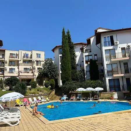Complex Compass Apartment Sveti Vlas