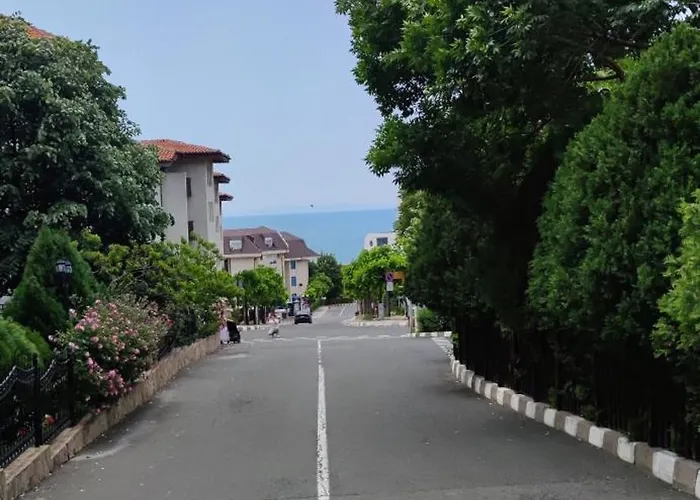 Complex Compass Apartman *